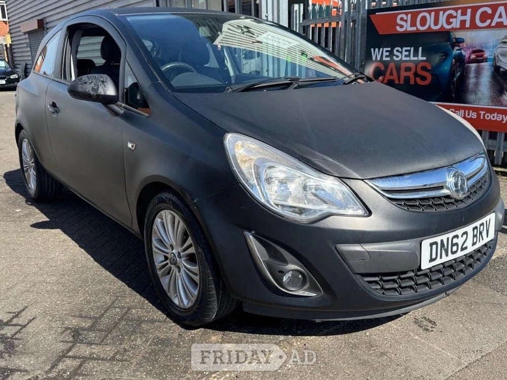 Vauxhall Corsa 2012 in Slough