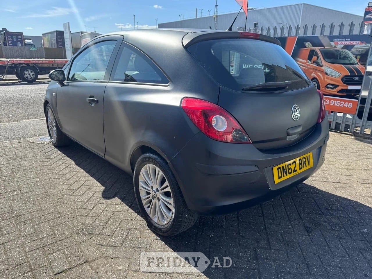 [ berth ]Vauxhall Corsa