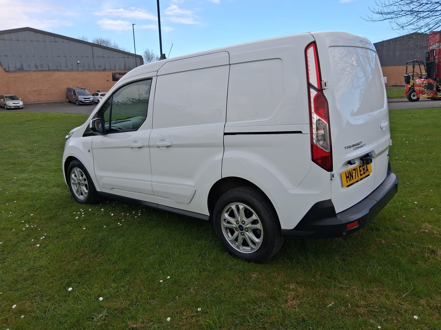 [ berth ]Ford Transit Connect