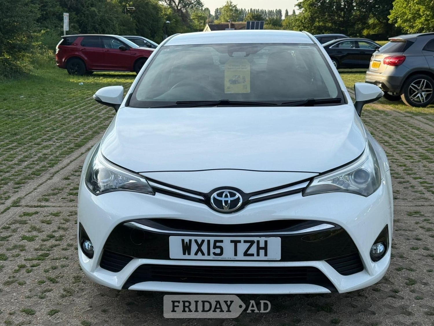 Toyota Avensis Swanley
