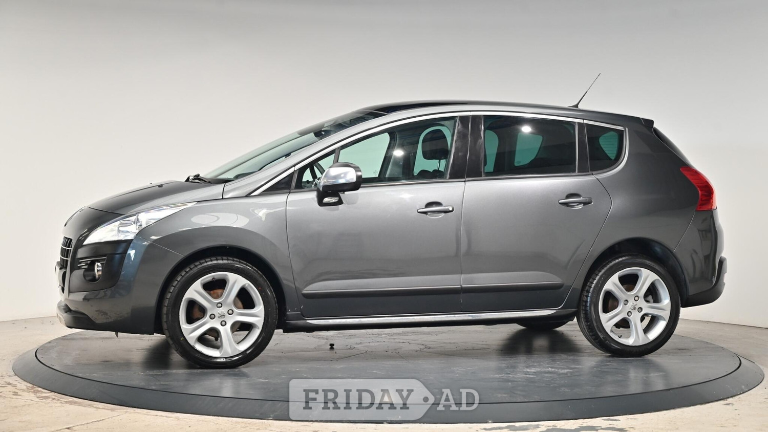 [ berth ]Peugeot 3008