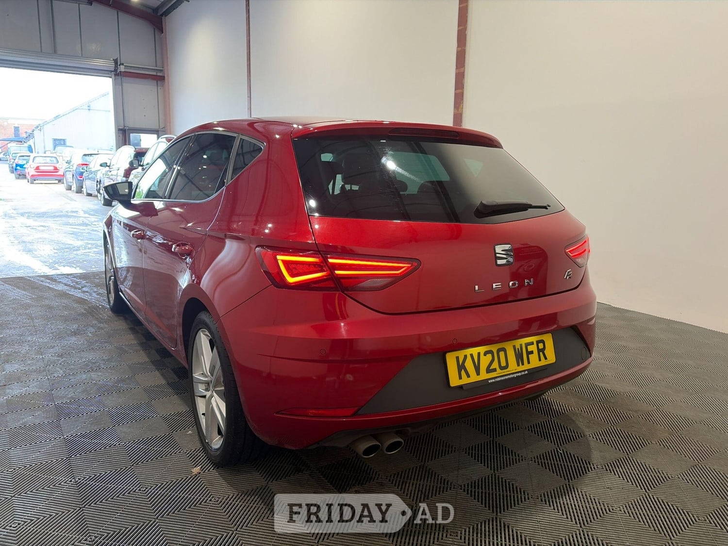 [ berth ]SEAT Leon