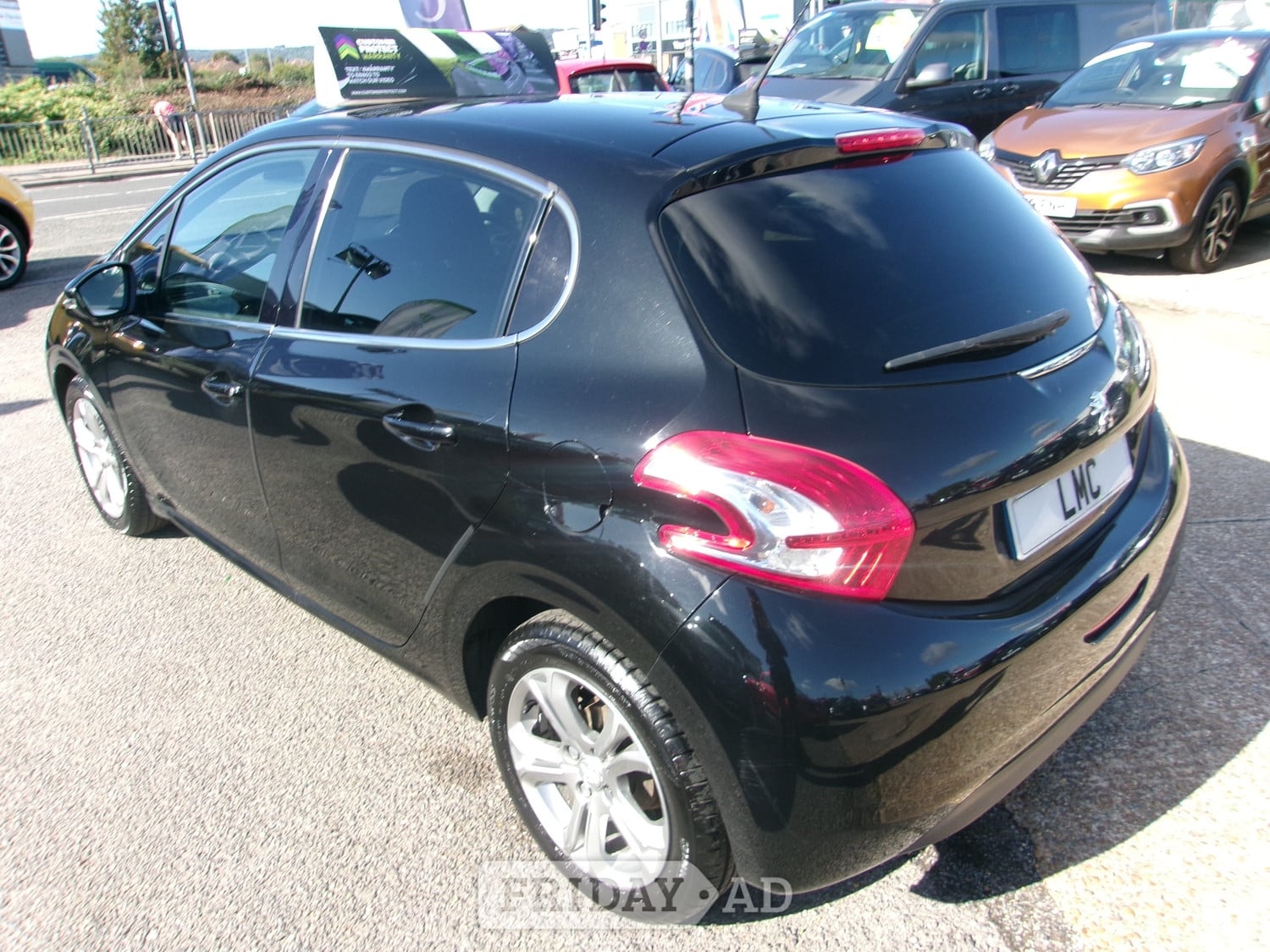 Peugeot 208 2015 - Cars in Eastbourne