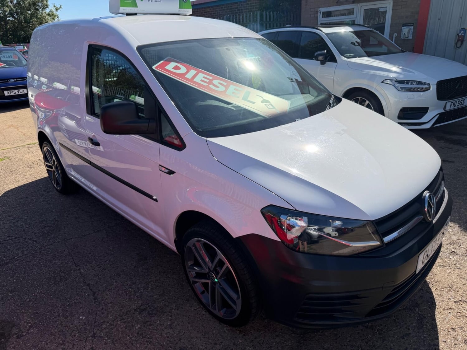 Volkswagen Caddy 2017 - Vans & Commercial Vehicles