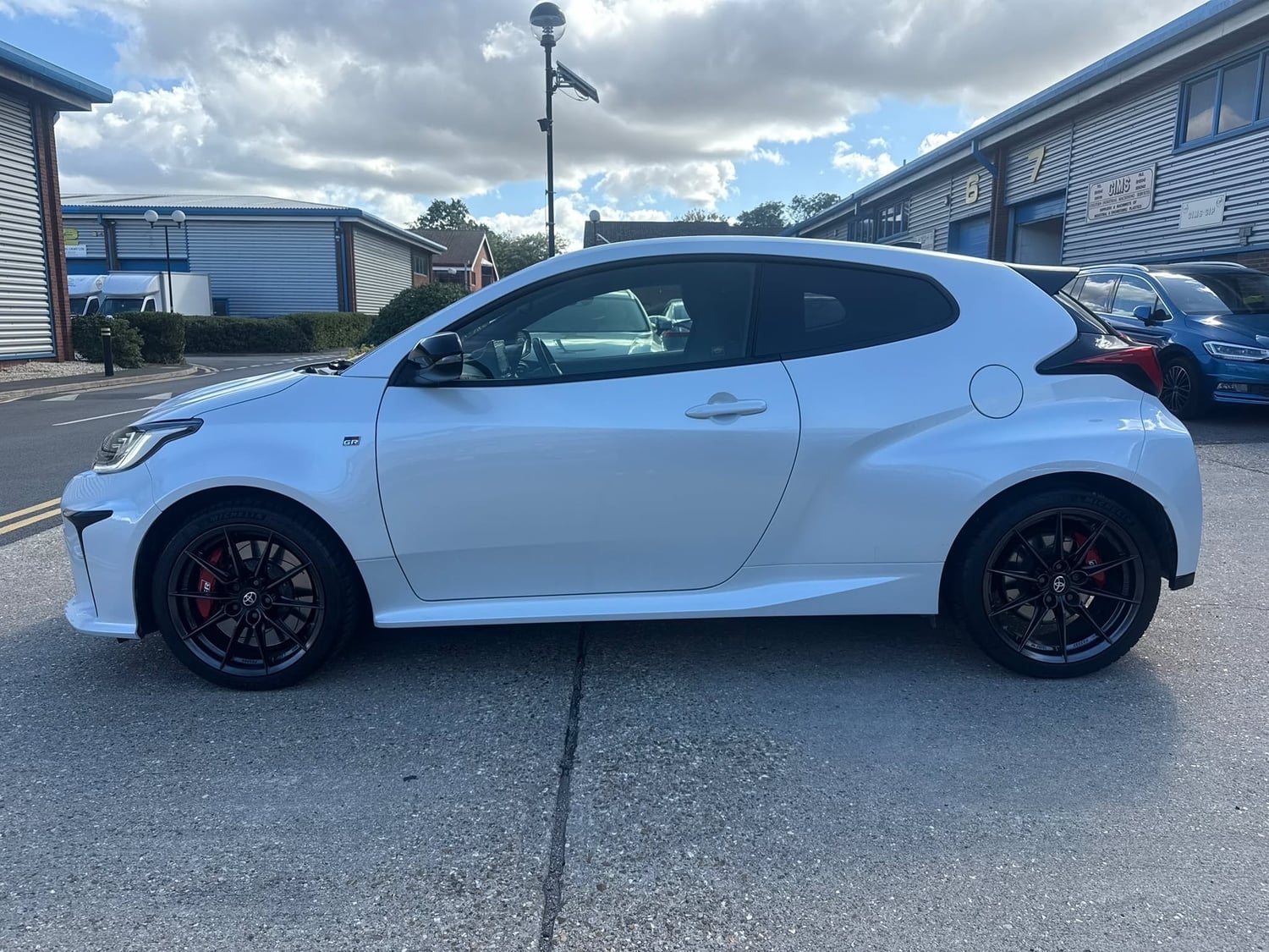 Toyota Yaris 2022 - Cars