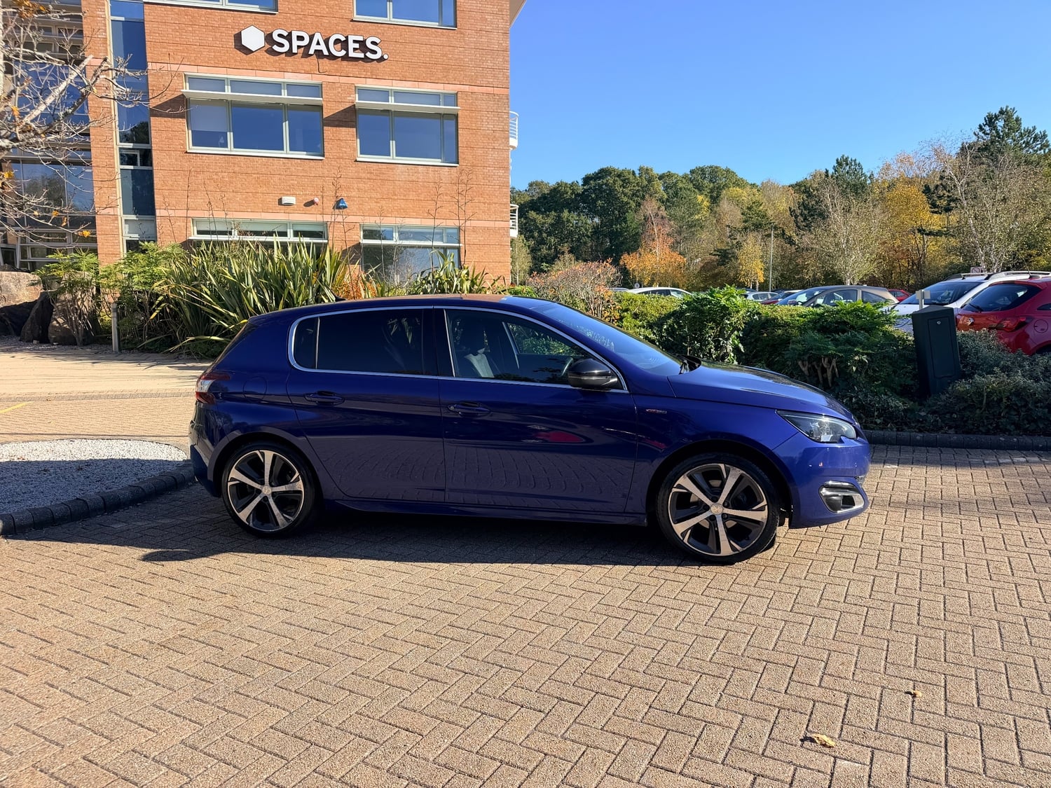 [ berth ]Peugeot 308