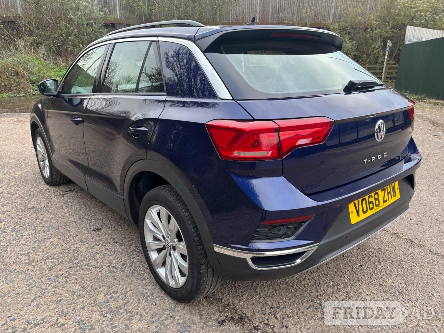 Volkswagen T-Roc 2018 - Cars