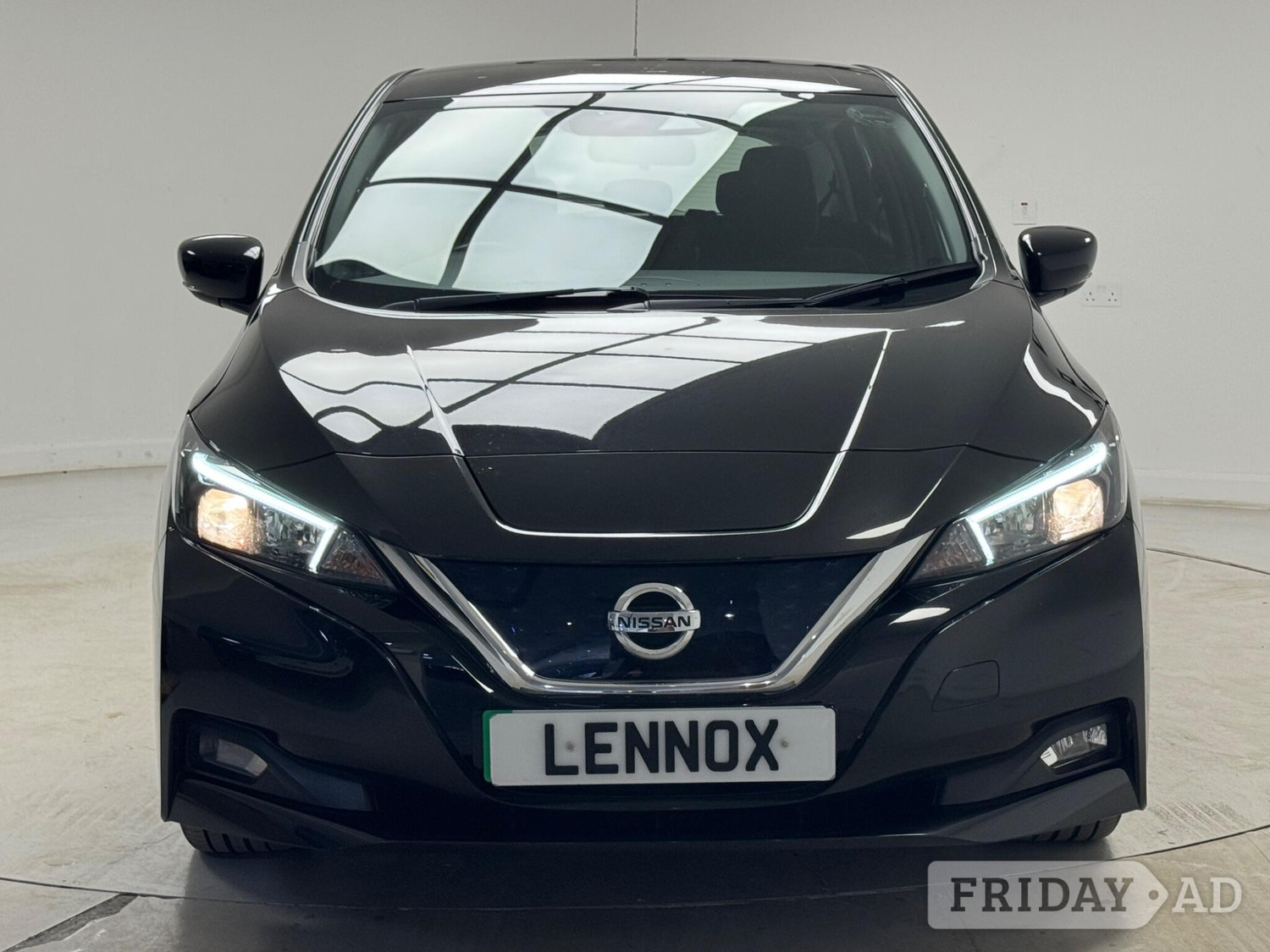Nissan LEAF Brent