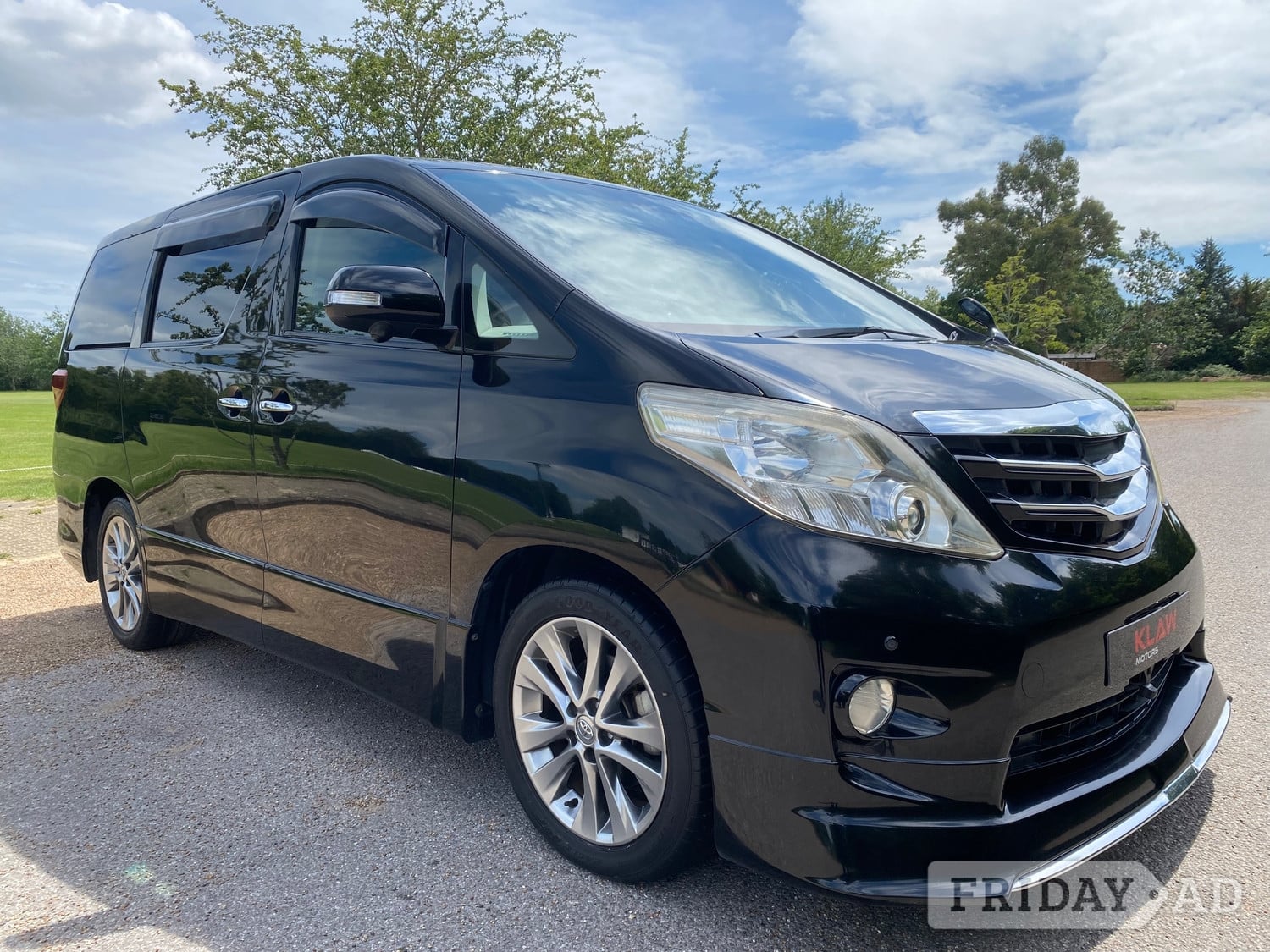Toyota Alphard Slough