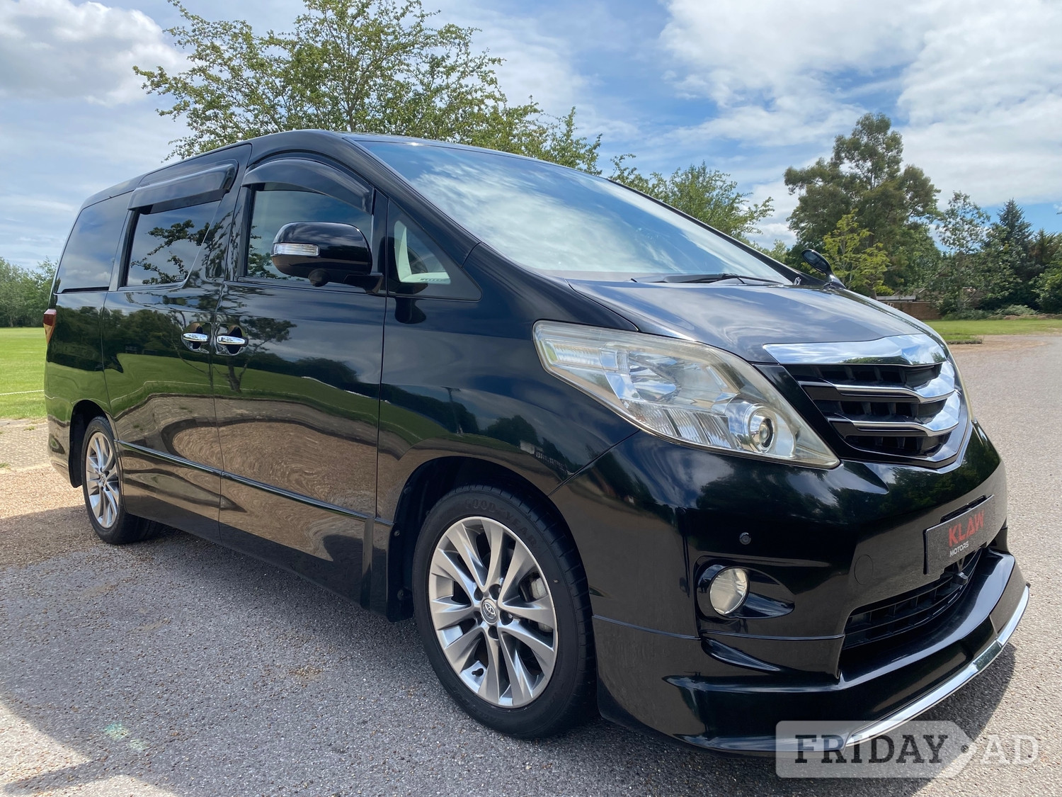 Toyota Alphard Slough