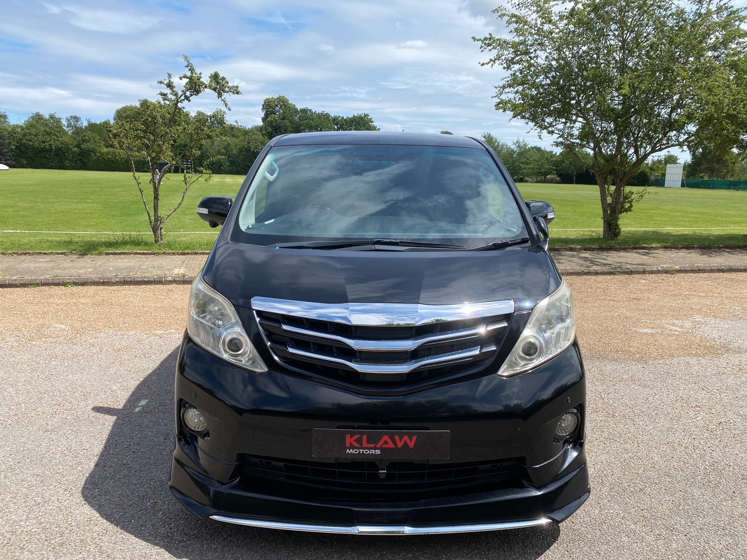Toyota Alphard 2010 - Cars