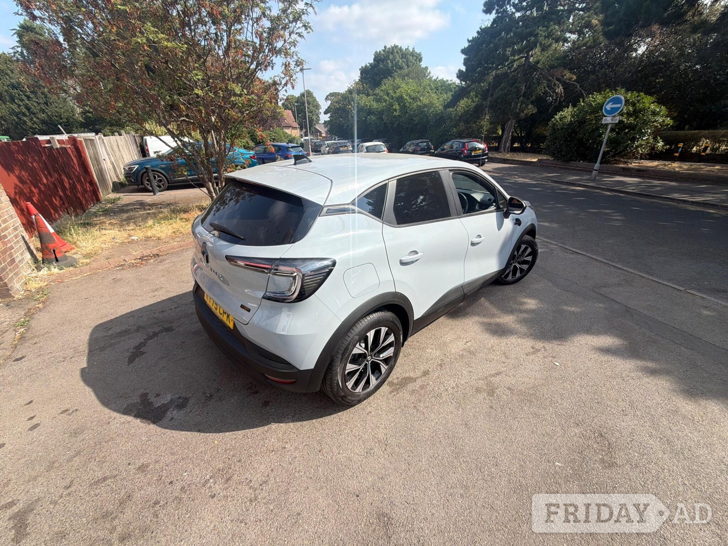 [ berth ]Renault Captur
