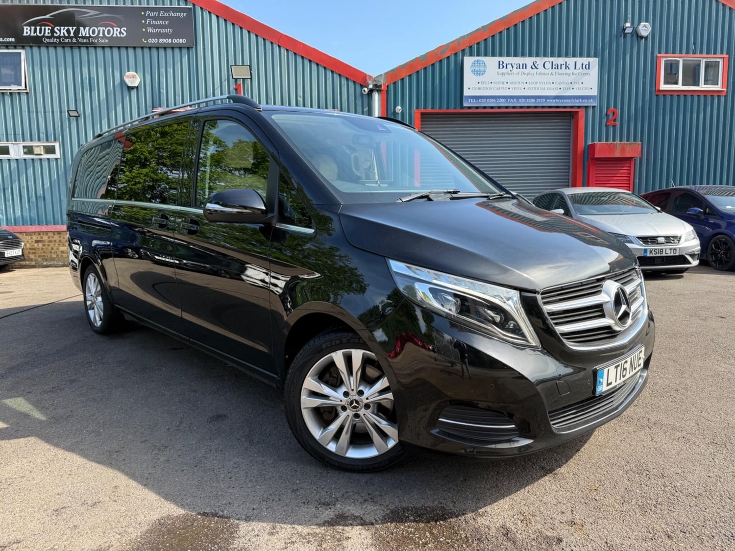 [ berth ]Mercedes-Benz V Class