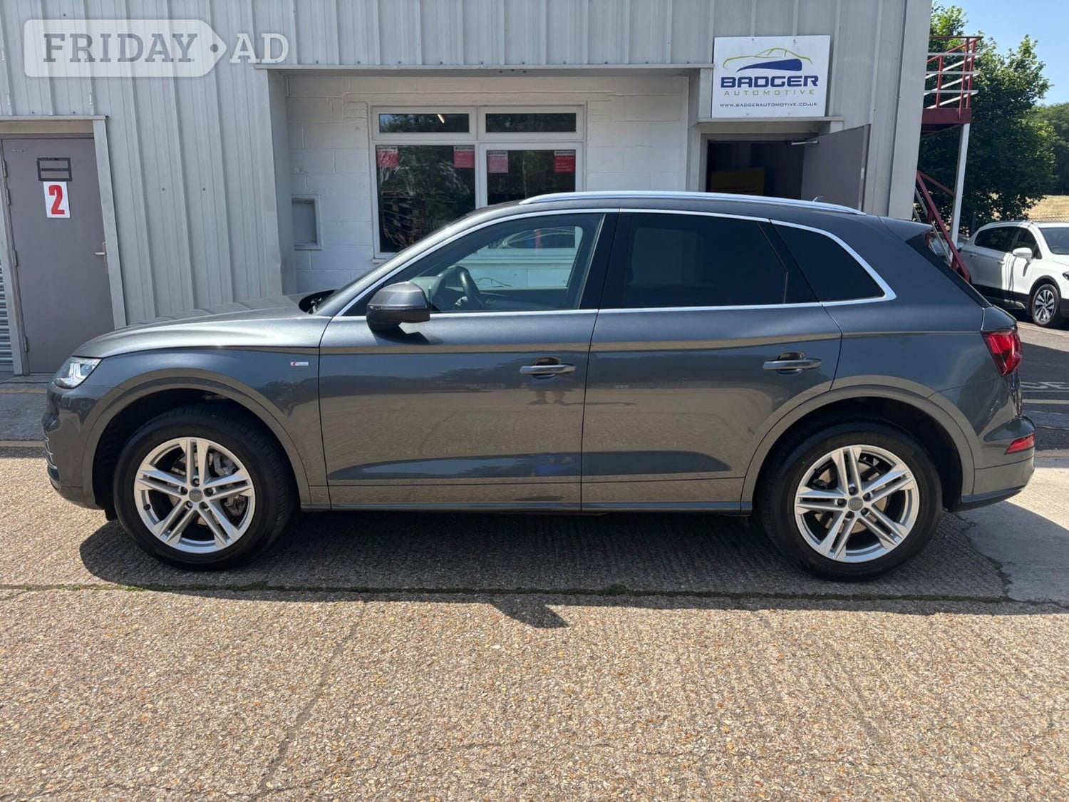 2018 Audi Q5 2.0 TDI 40 S line S Tronic quattro Euro 6 (s/s) 5dr - Cars in Uckfield
