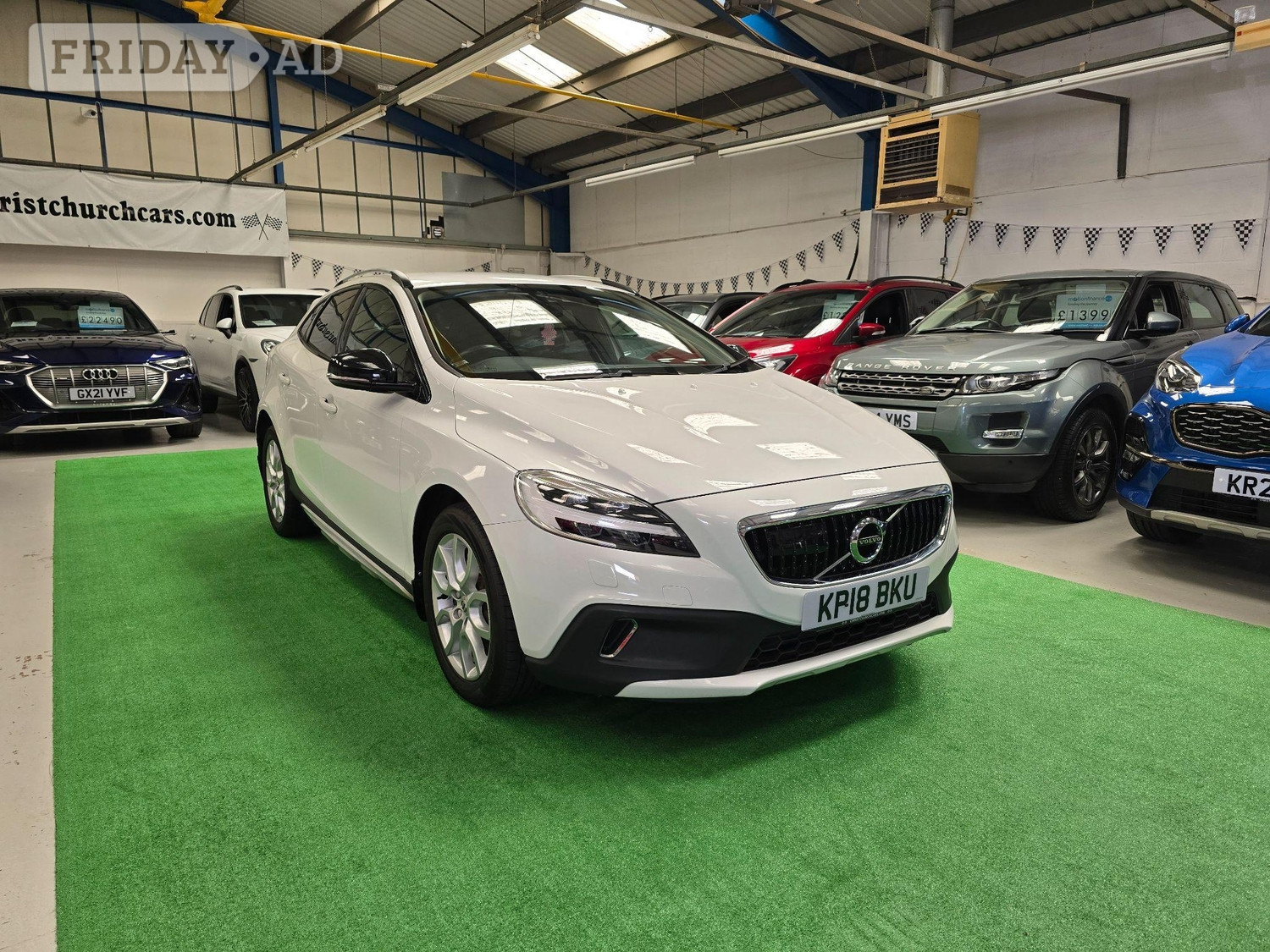 [ berth ]Volvo V40 Cross Country