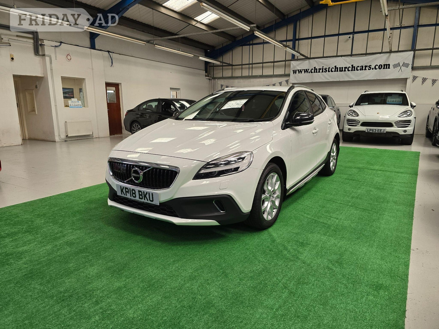 Volvo V40 Cross Country 2018 - Cars