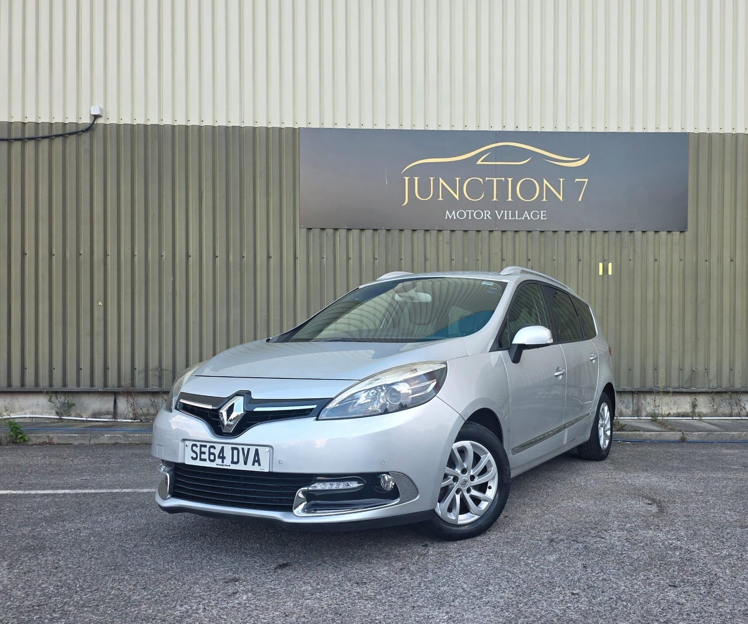 Renault Grand Scenic 2015 in Accrington