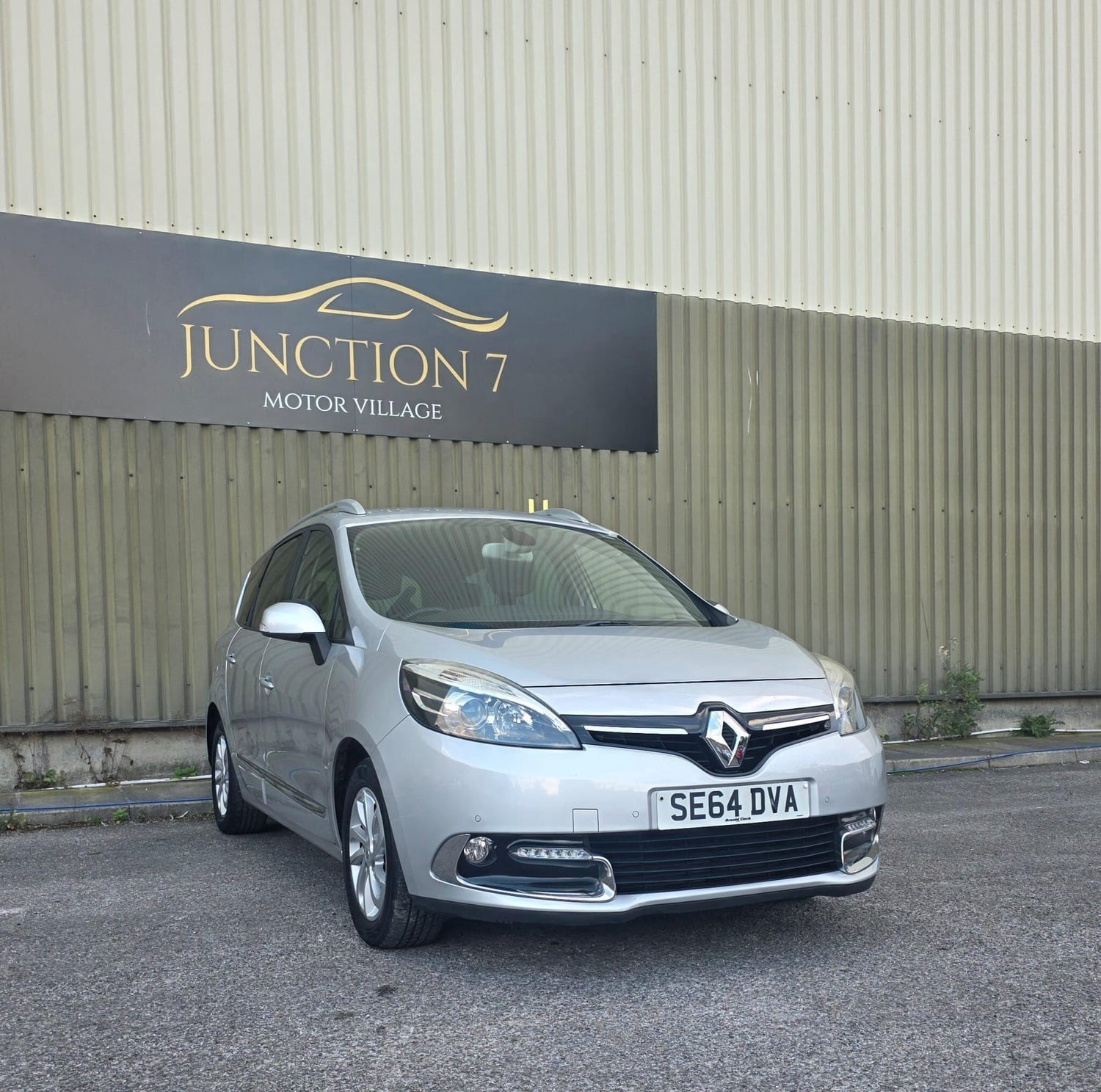 [ berth ]Renault Grand Scenic