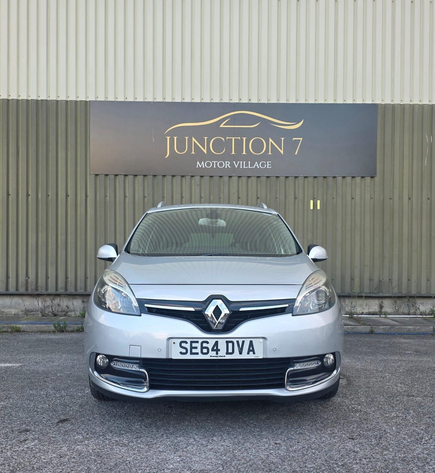 Renault Grand Scenic 2015 - Cars in Accrington