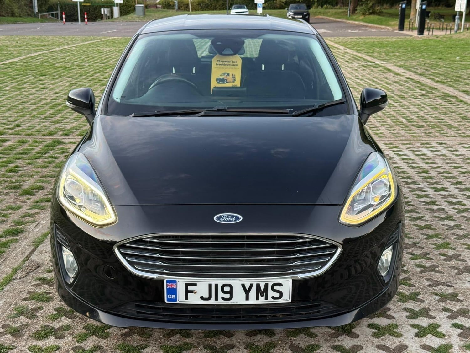 [ berth ]Ford Fiesta