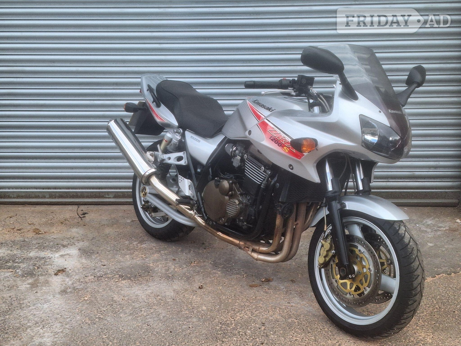 Kawasaki ZRX 2004 in Motherwell