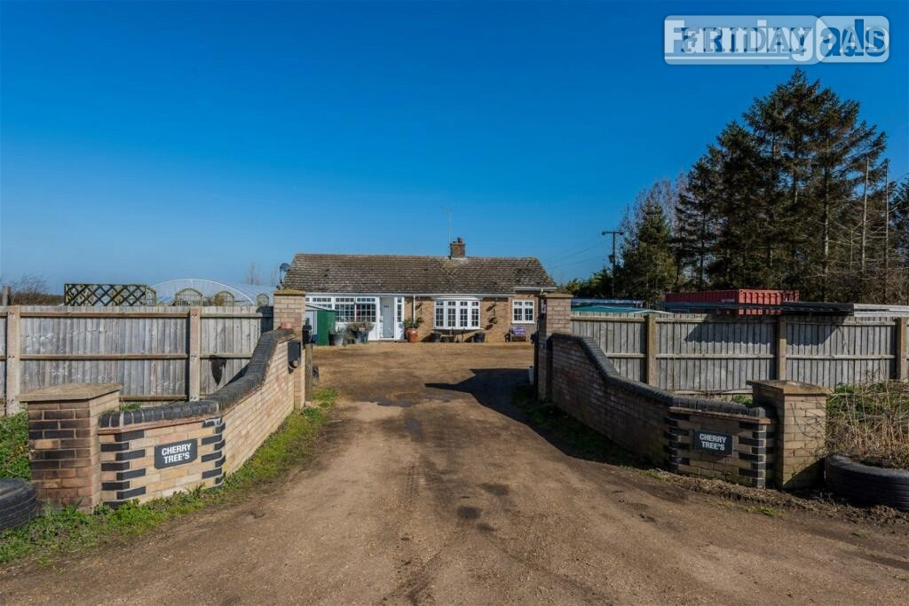 3 bed detached Bungalow in 2acre plot for rent agricultral tie
