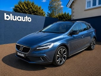 2018 VOLVO V40 CROSS COUNTRY 1.5 T3 GPF Pro Hatchback 5dr Petrol Auto Euro 6 (s/s) (152 ps)