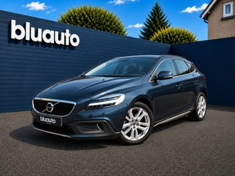 2018 VOLVO V40 CROSS COUNTRY 1.5 T3 GPF Pro Hatchback 5dr Petrol Auto Euro 6 (s/s) (152 ps) Rear Parking Camera / Leather Seats