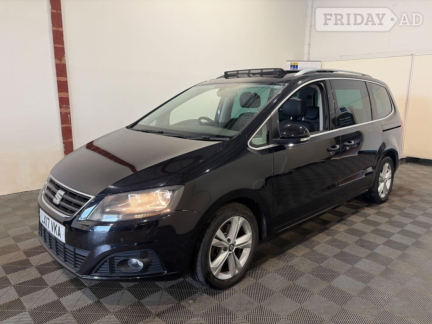 SEAT Alhambra 2017 in Christchurch