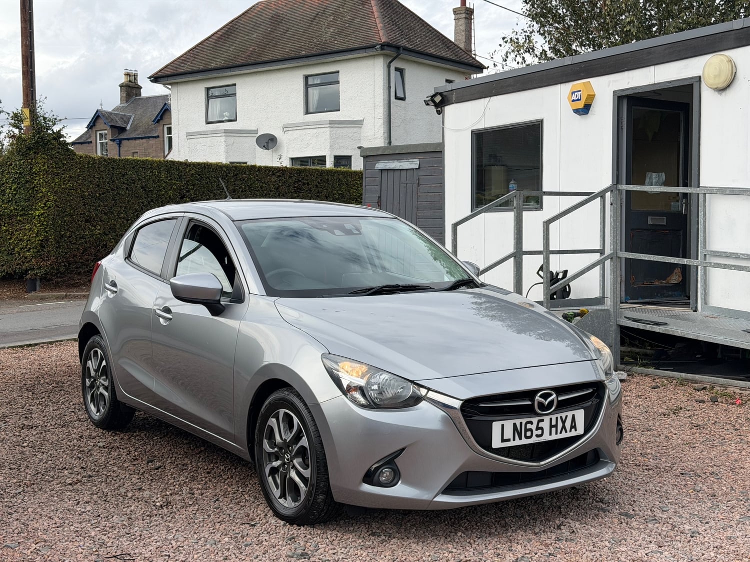 [ berth ]Mazda Mazda2
