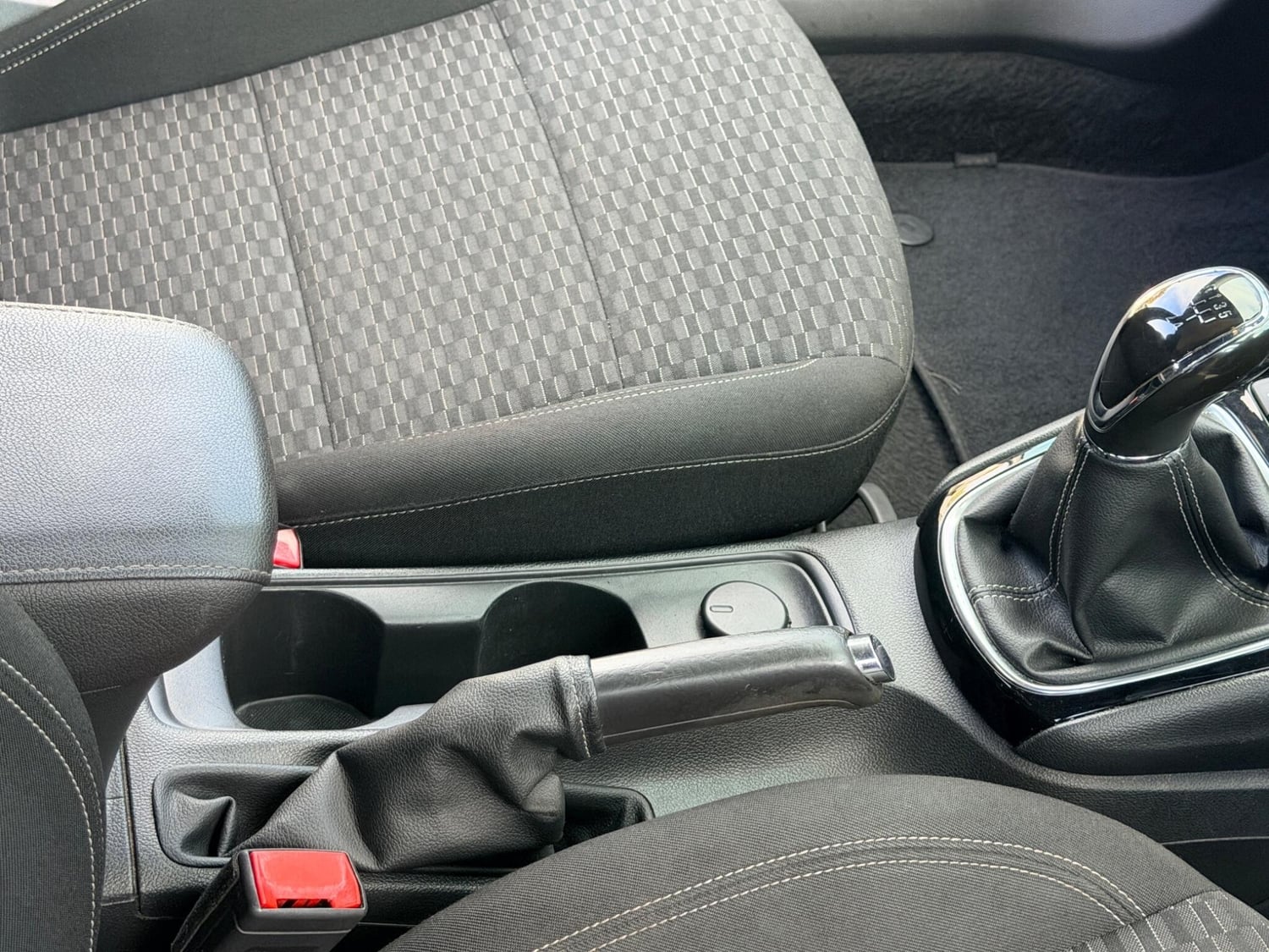 [ berth ]Vauxhall Astra