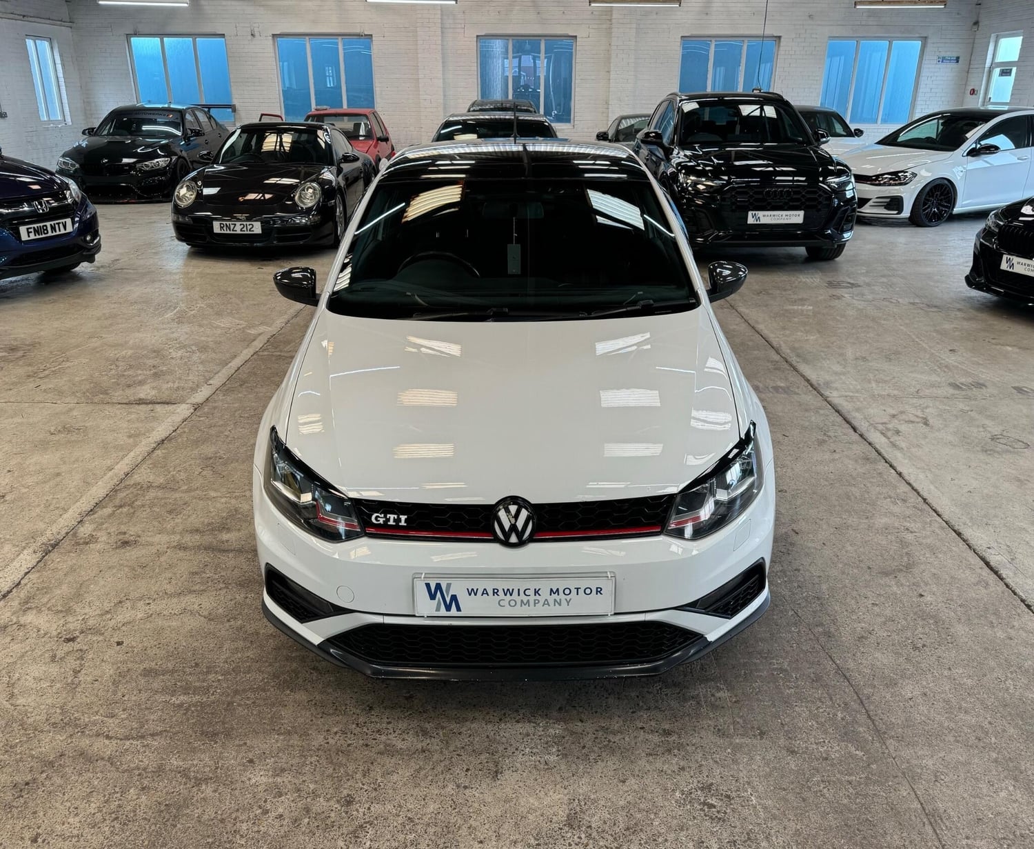 Volkswagen Polo 2016 - Cars in Warwick