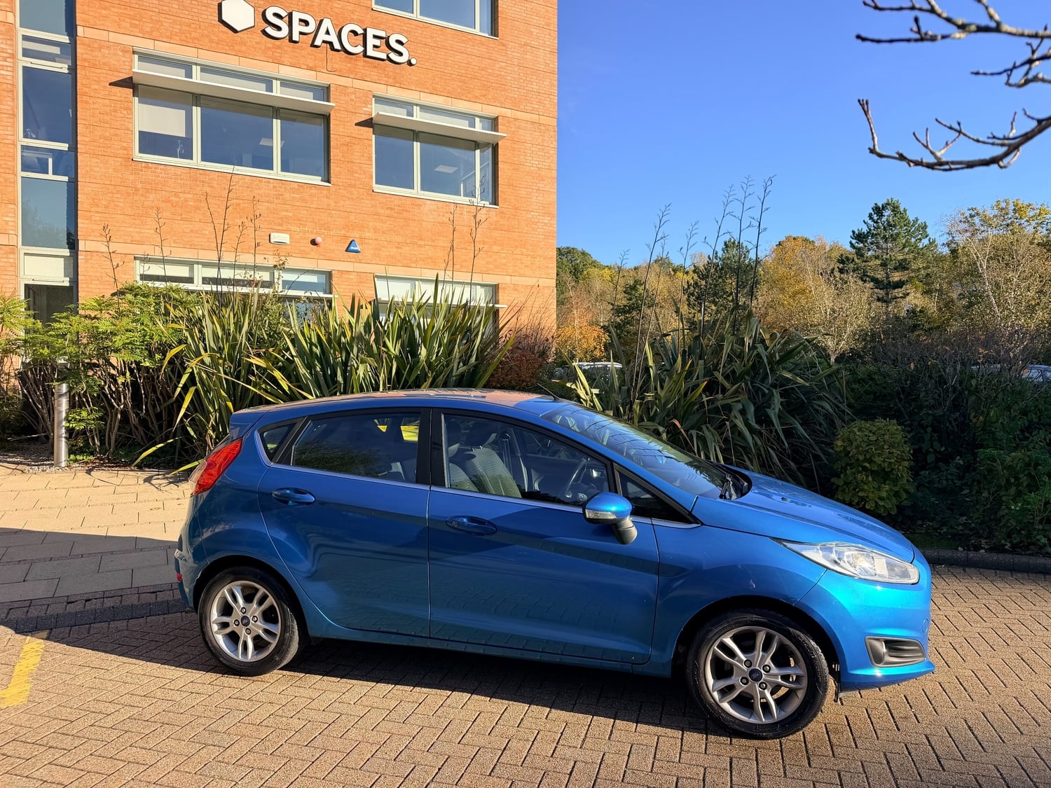 [ berth ]Ford Fiesta