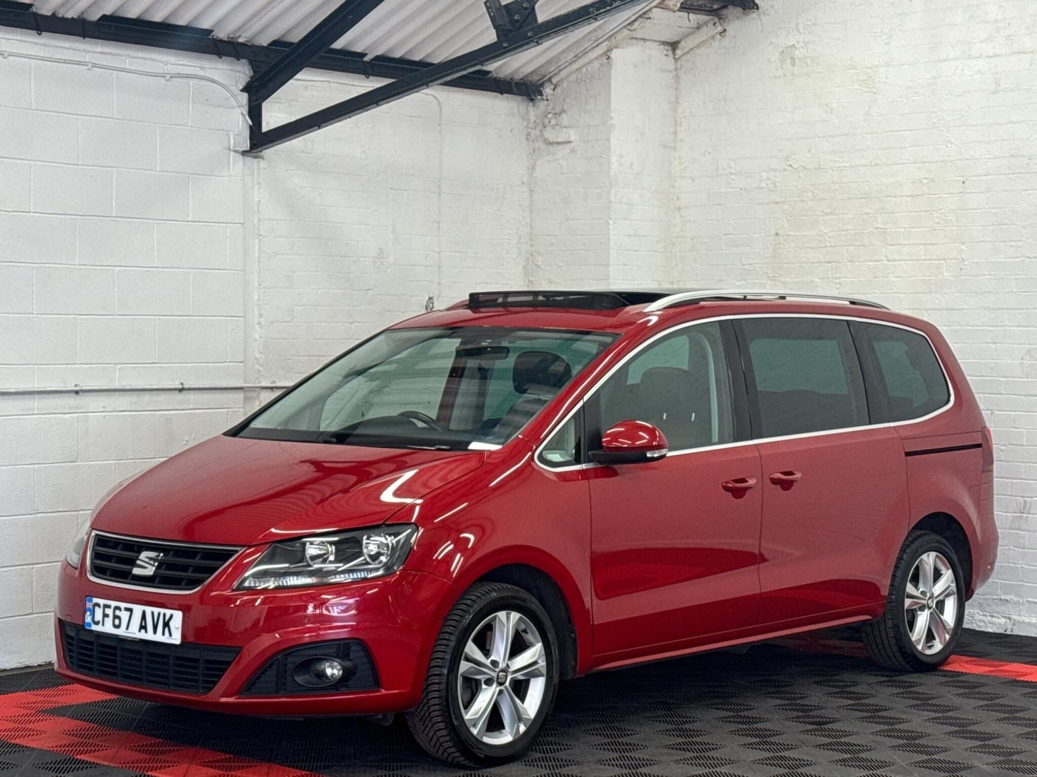 SEAT Alhambra 2017 - Cars