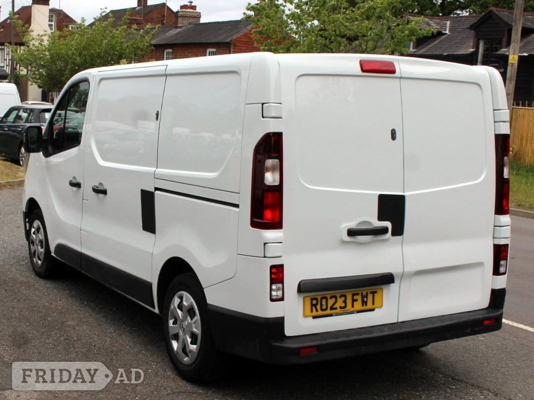 [ berth ]Renault Trafic