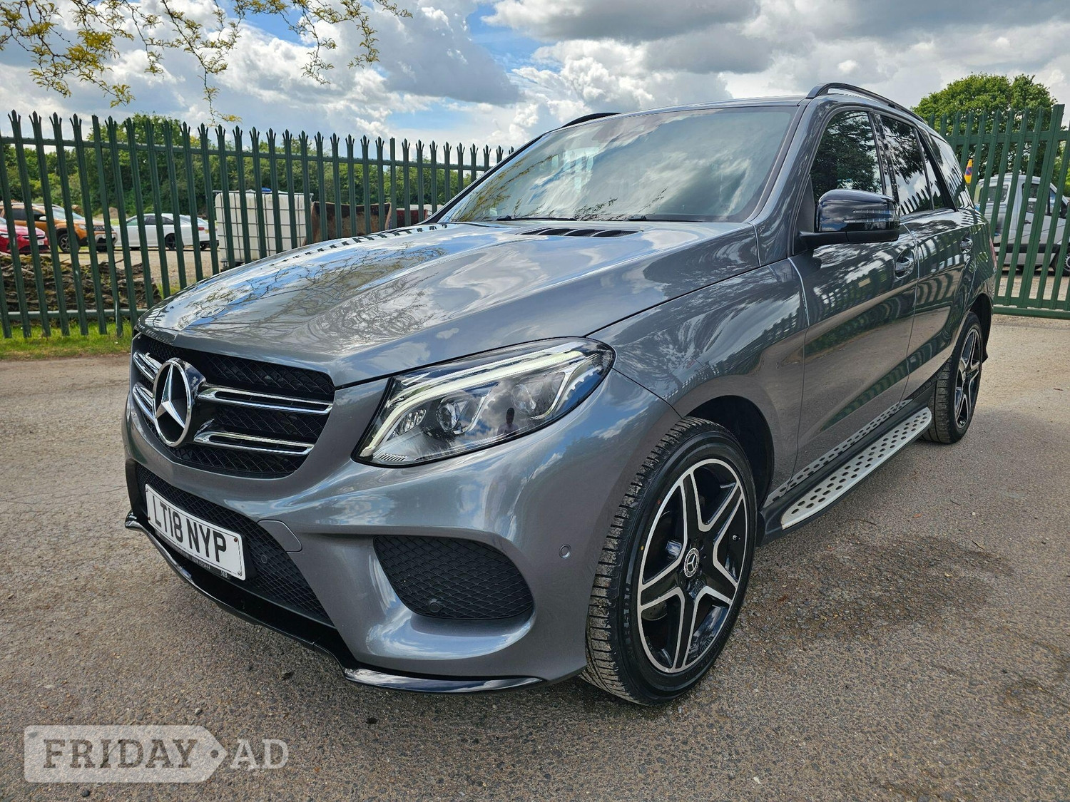 Mercedes-Benz GLE 2018 - Cars