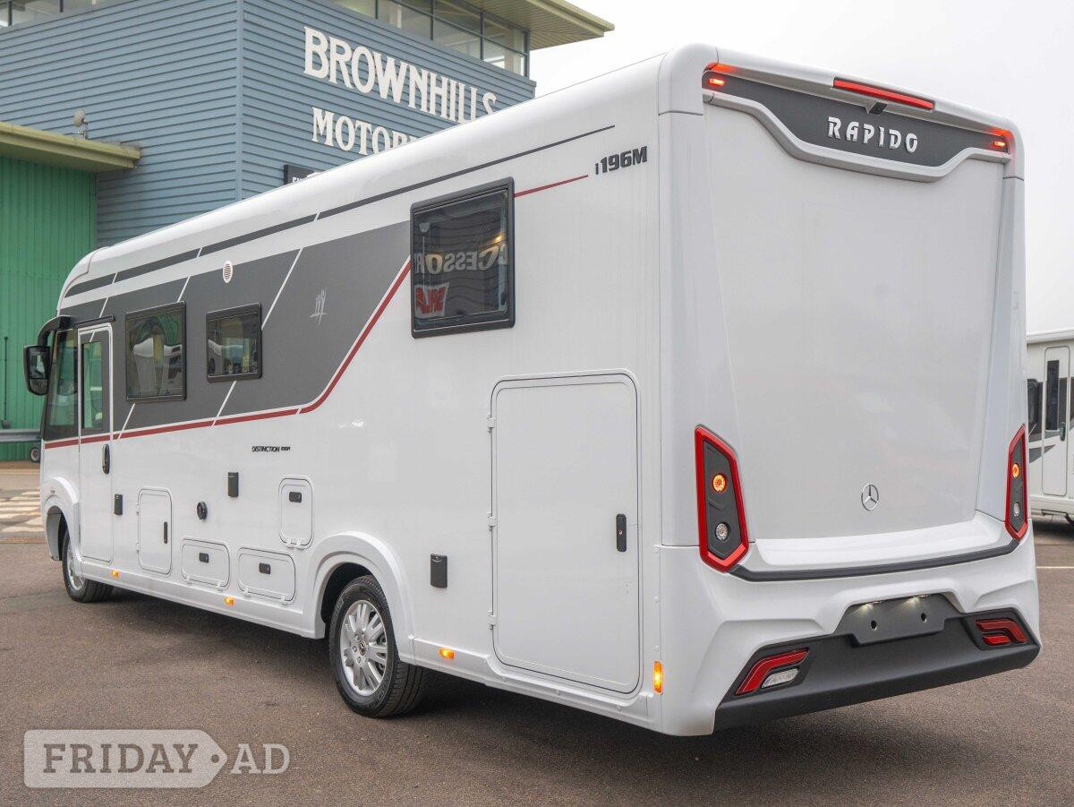 [4 berth ]Rapido Distinction i196