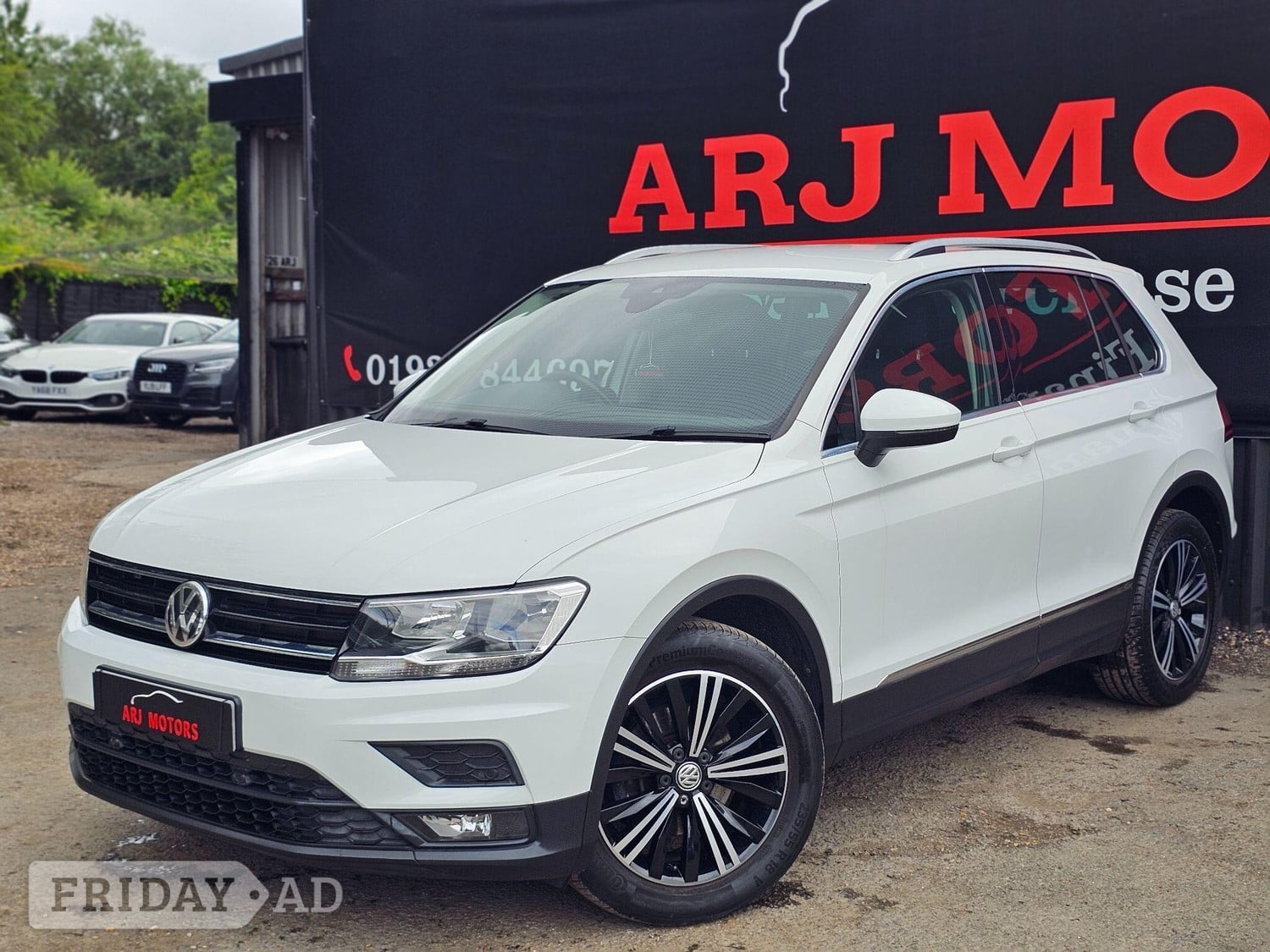 Volkswagen Tiguan 2018 - Cars
