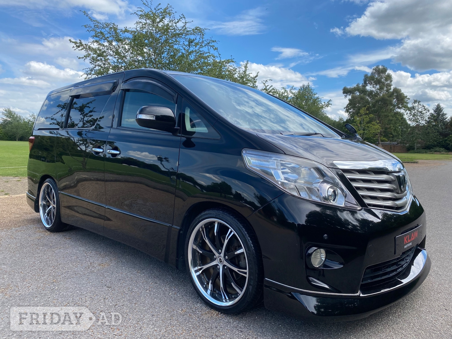 Toyota Alphard Slough
