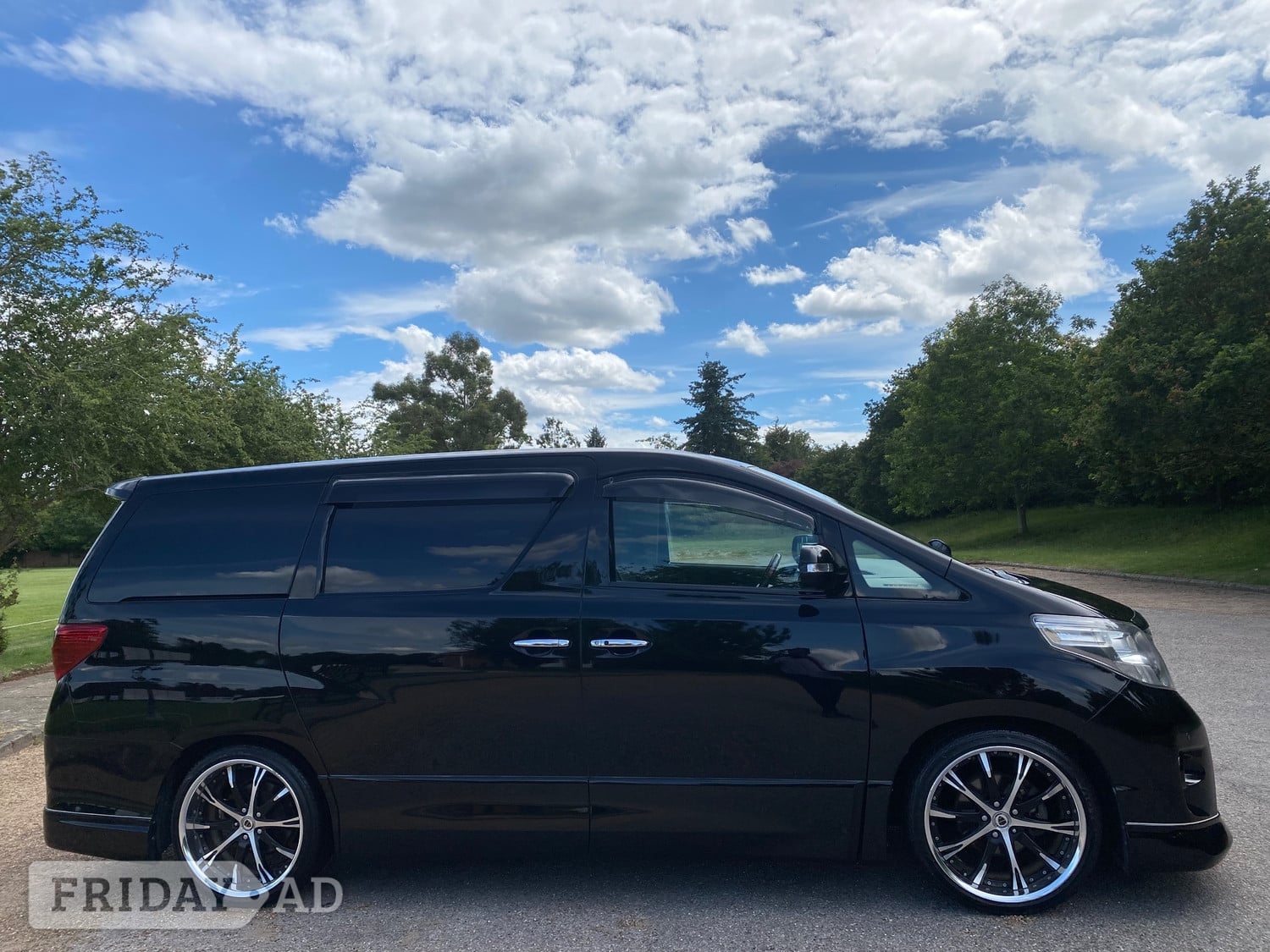 Toyota Alphard 2009 - Cars