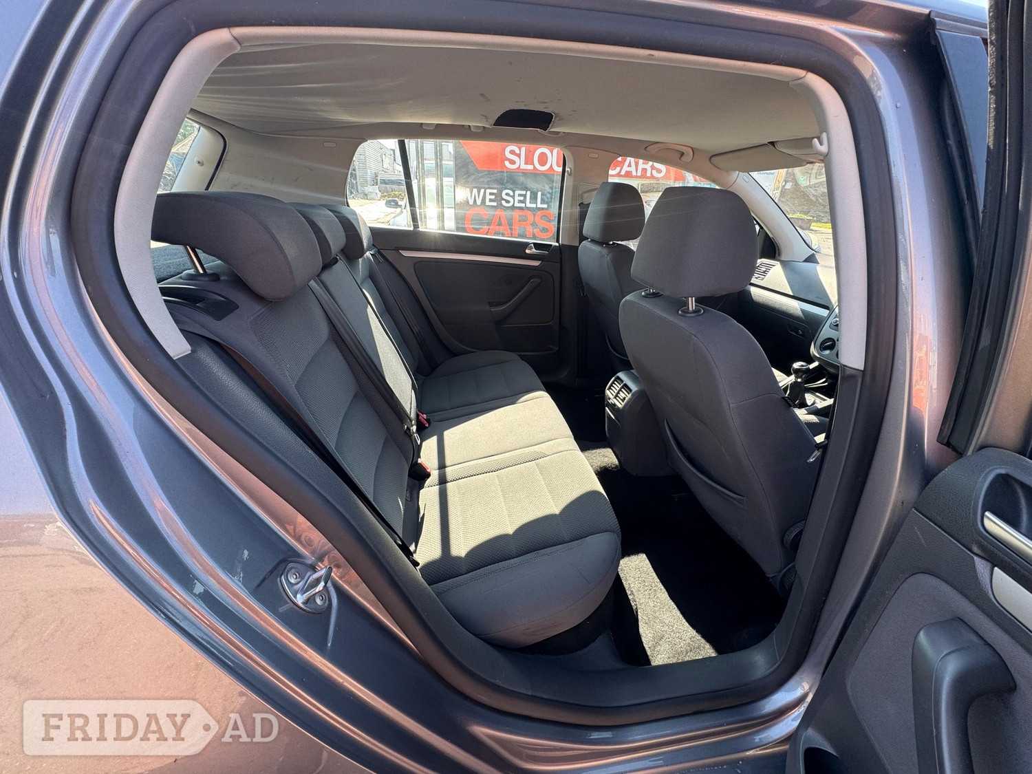 Volkswagen Golf 2009 - Cars