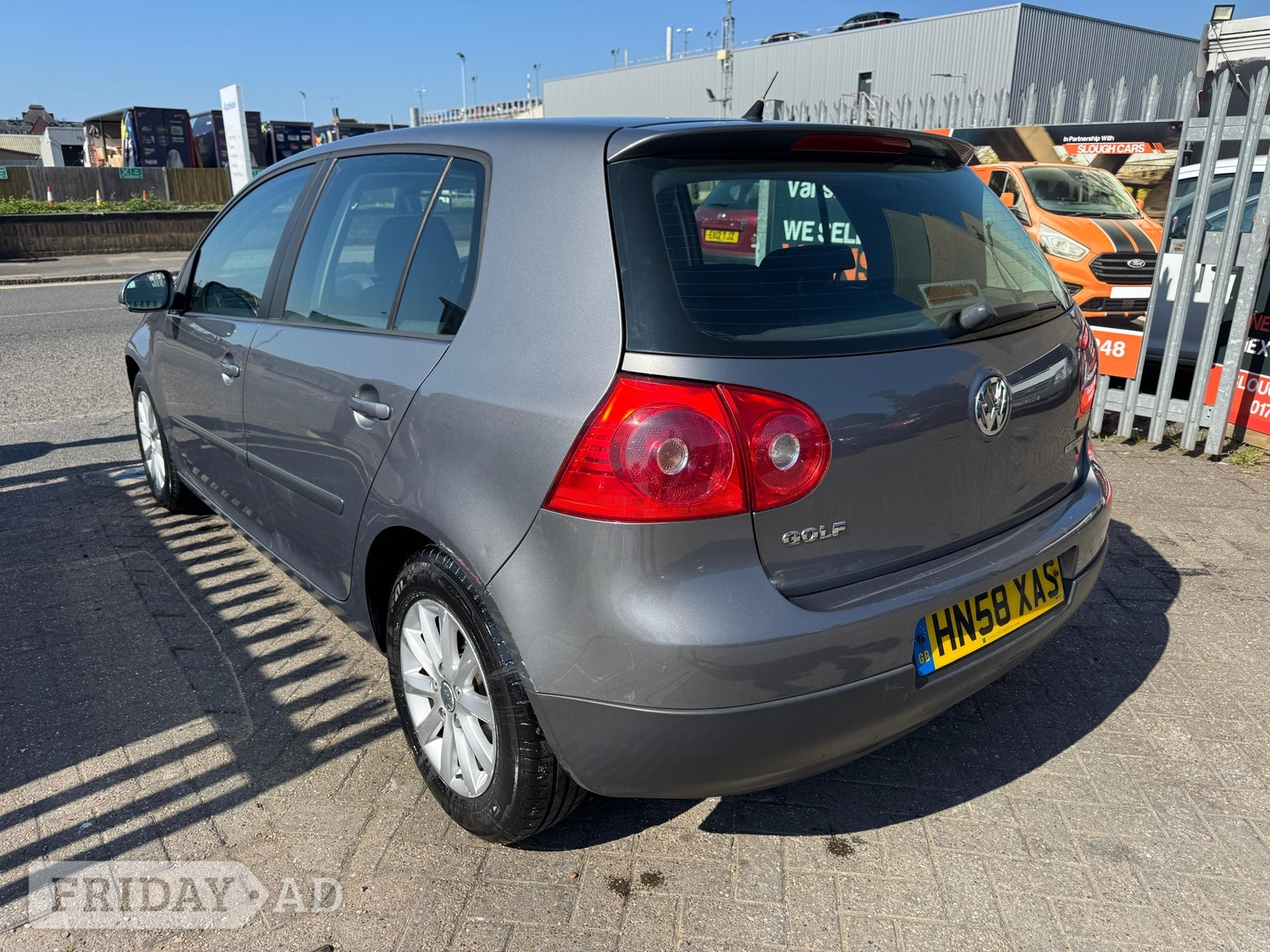 [ berth ]Volkswagen Golf