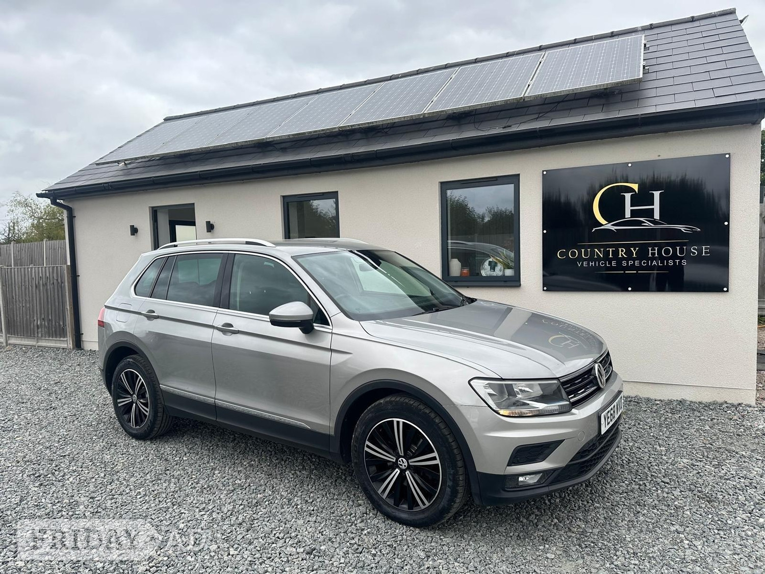 Volkswagen Tiguan 2018 - Cars