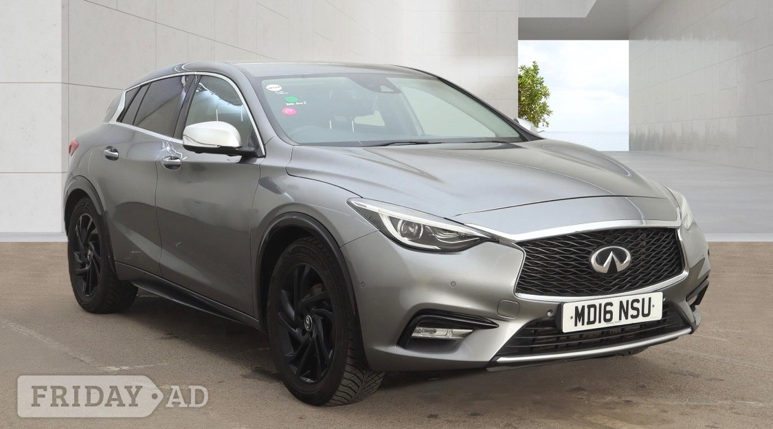 Infiniti Q30 2016 in Bristol