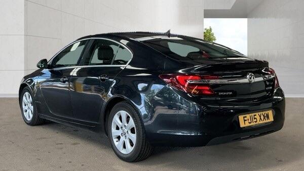 [ berth ]Vauxhall Insignia