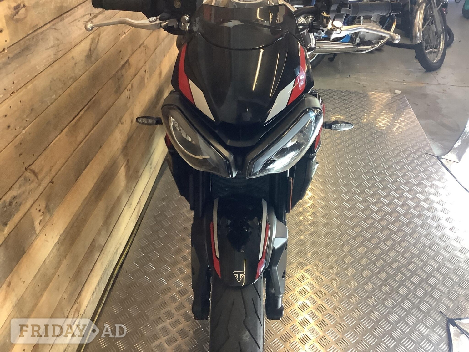 Triumph Street Triple 2021 - Motorbikes, Scooters & Quads in Huddersfield