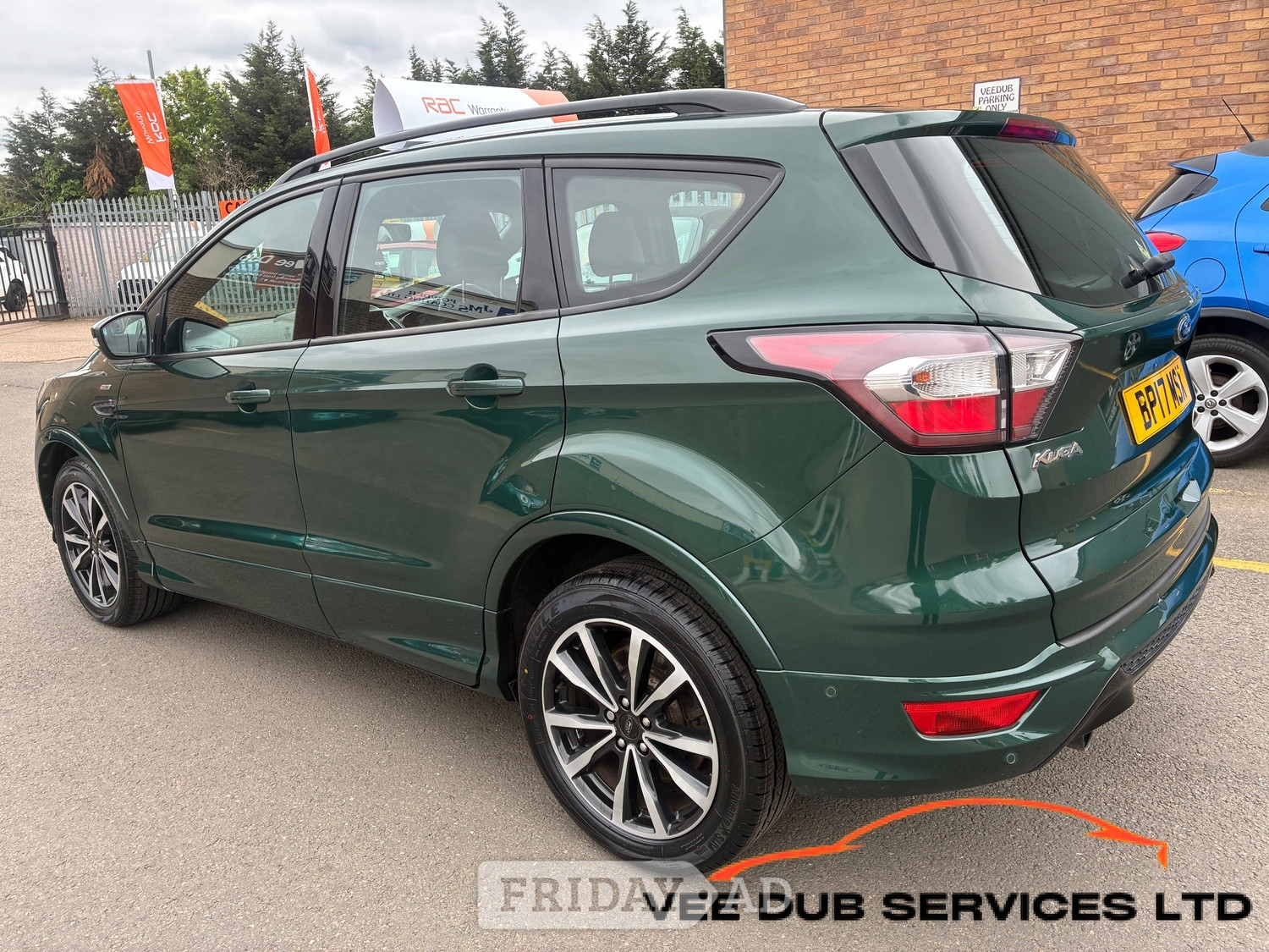 [ berth ]Ford Kuga