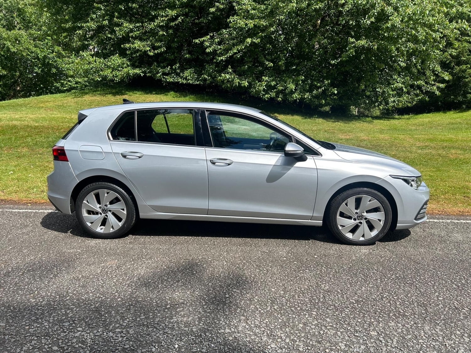 Volkswagen Golf 2021 - Cars