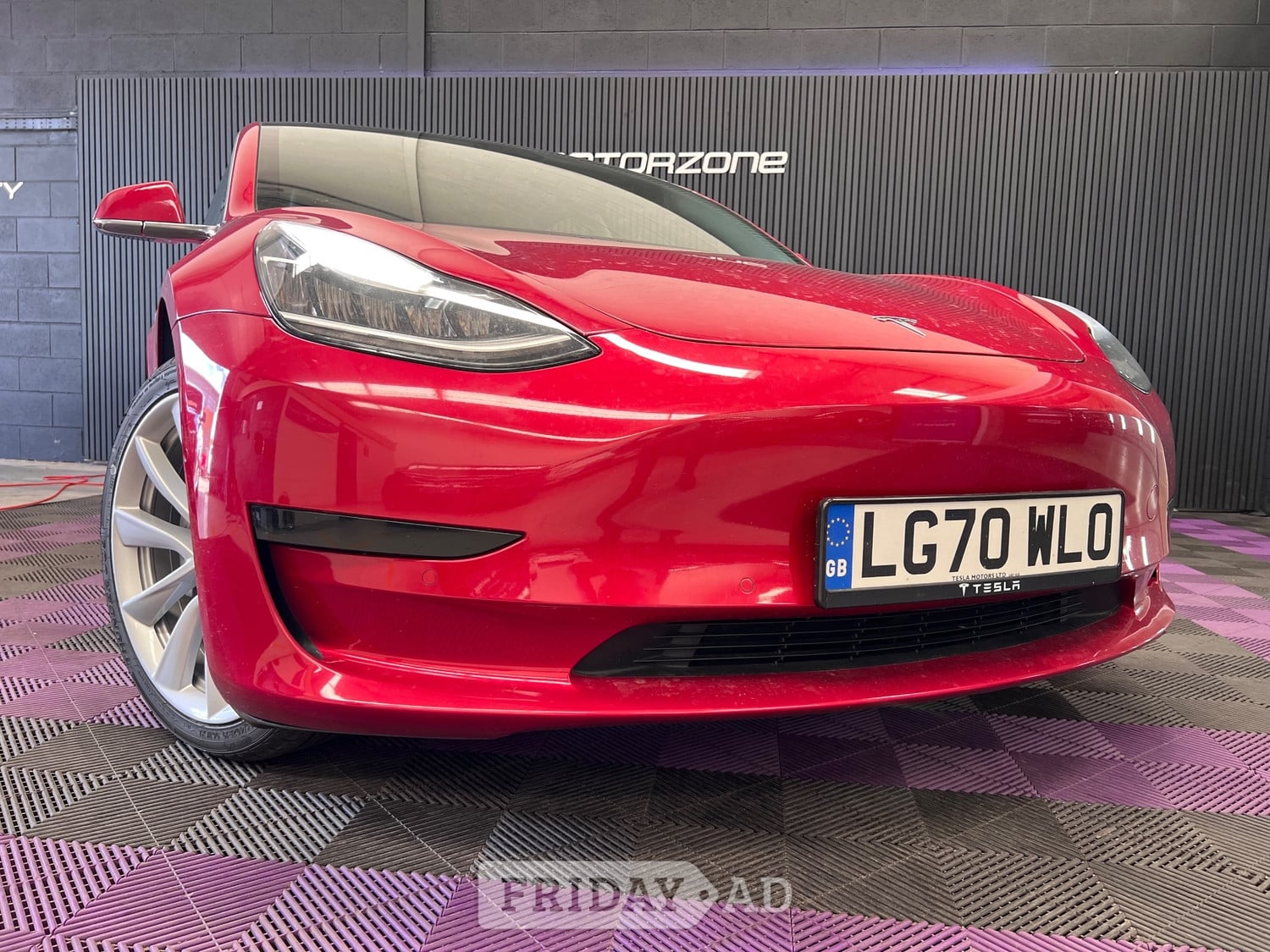 [ berth ]Tesla Model 3