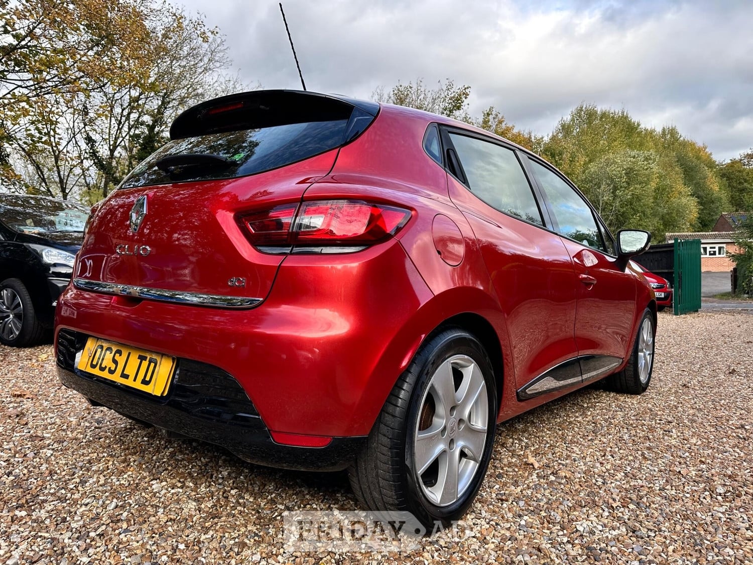 Renault Clio 2015 - Cars in Hook